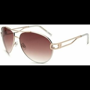 Steve Madden Women?s S5137 Aviator Sunglasses,Gold