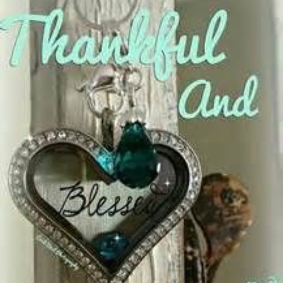 GUESS WHAT!!!!!!!!!! I'M A SUGGESTED USER🎉🎉Sold - Picture 4 of 4