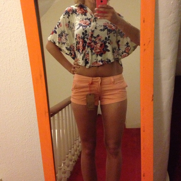Floral crop top (shorts also available)