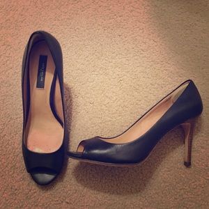 Ann Taylor black leather, peep toe pumps