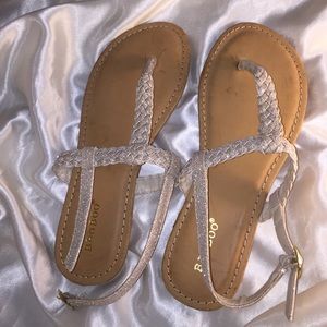 NWOT Gold Sandals sz 7