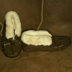 Old navy fur ankle boots