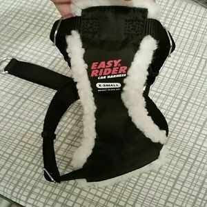 Easy rider car harness for dogs