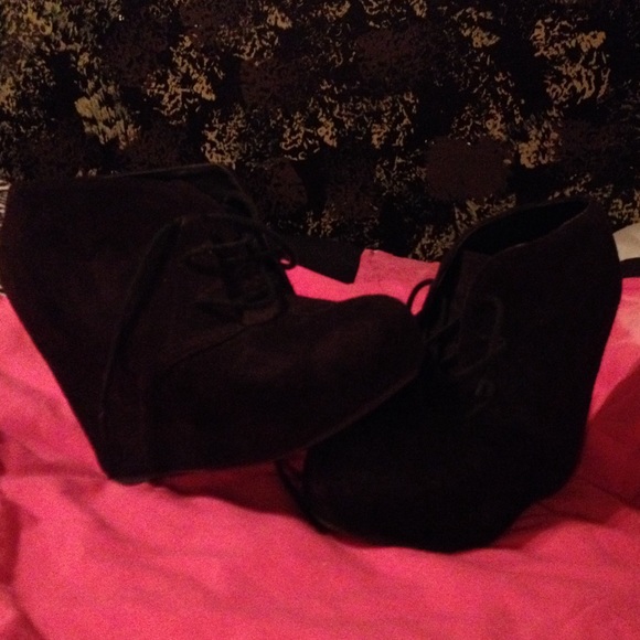 😍sexy black wedges😍