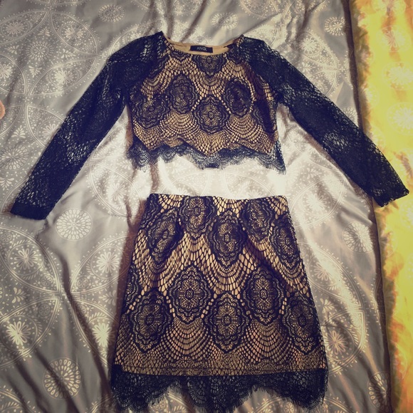 Dresses & Skirts - Lace shirt and skirt