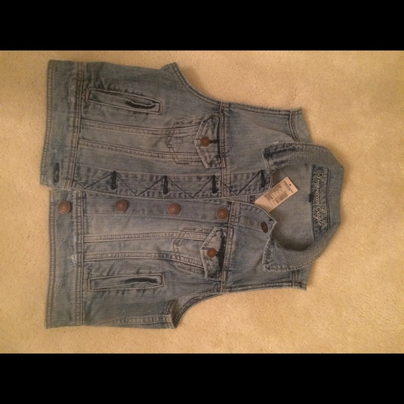 ***BRAND NEW*** 💥 AMERICAN EAGLE DENIM VEST