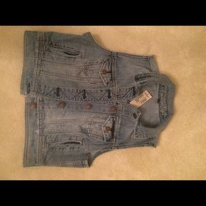***BRAND NEW*** 💥 AMERICAN EAGLE DENIM VEST
