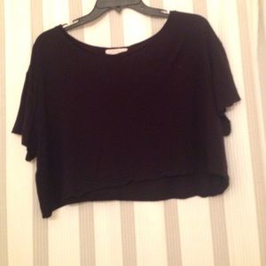 BLACK CROP TOP