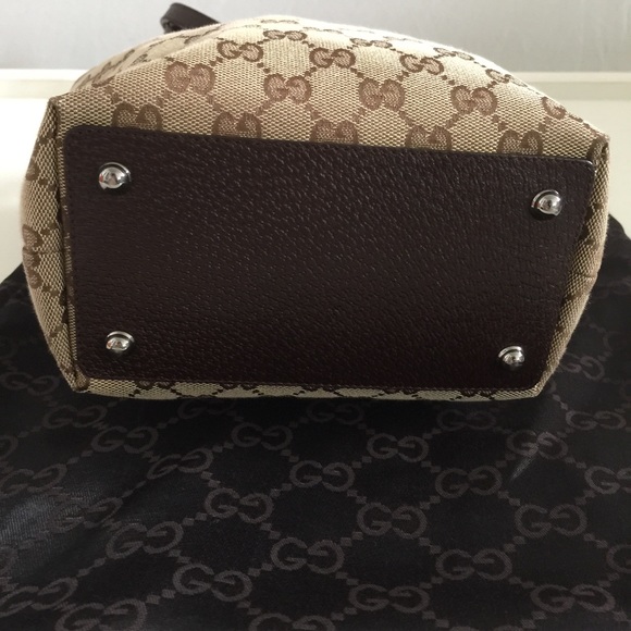 🚫SOLD!!NFS🚫💯 Authentic Gucci Tote - Picture 2 of 4