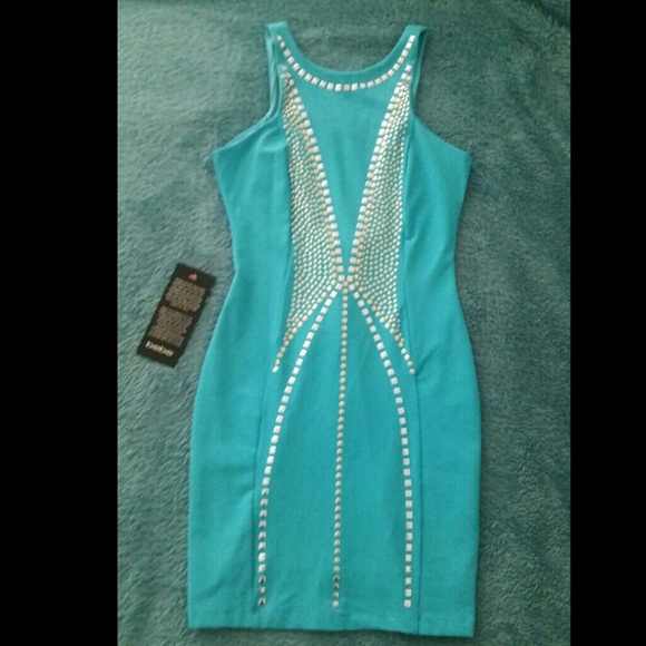 * Super Sexy Summer Dress * by bebe * - Picture 2 of 4