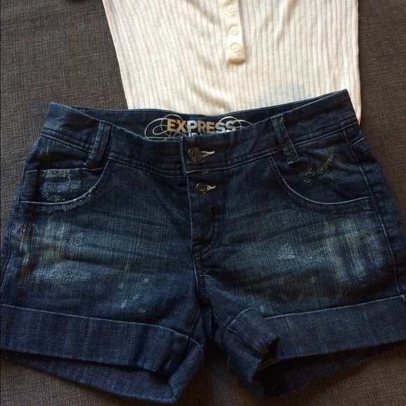 Express distressed shorts