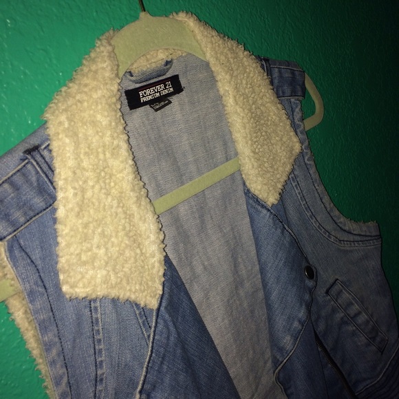 Jean vest - Picture 2 of 3