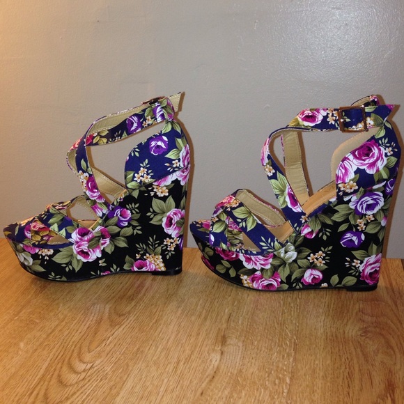 Floral Platform Wedge Sandals