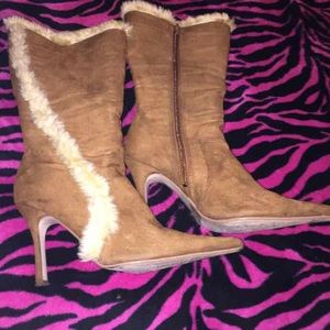Fur boots