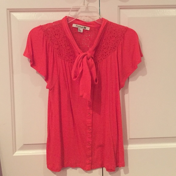 LOWEST Forever 21 flowered coral top
