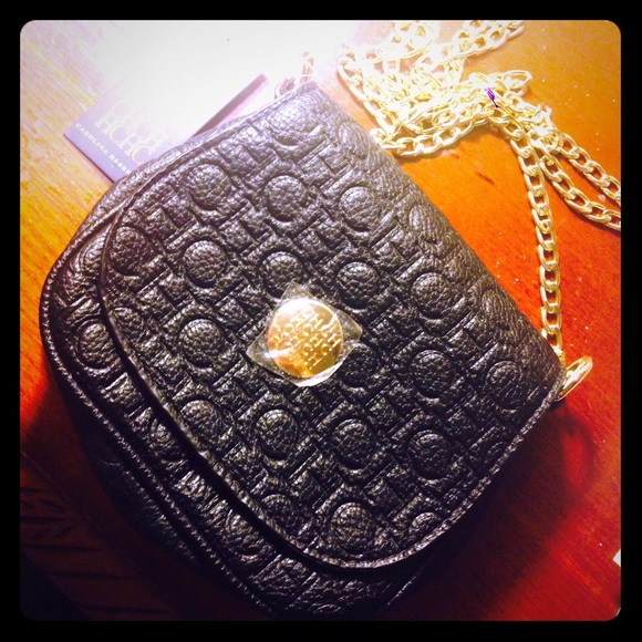 Beautifull black carolina herrera crossbody!!