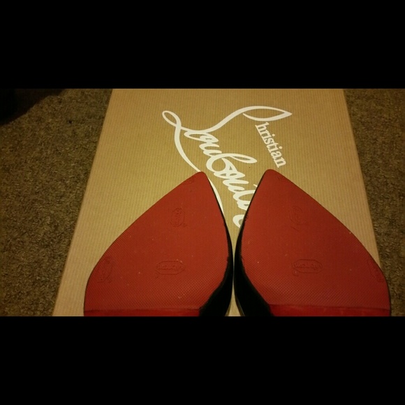 Authentic Christian Louboutin Pigalle Patent 38.5 - Picture 3 of 4