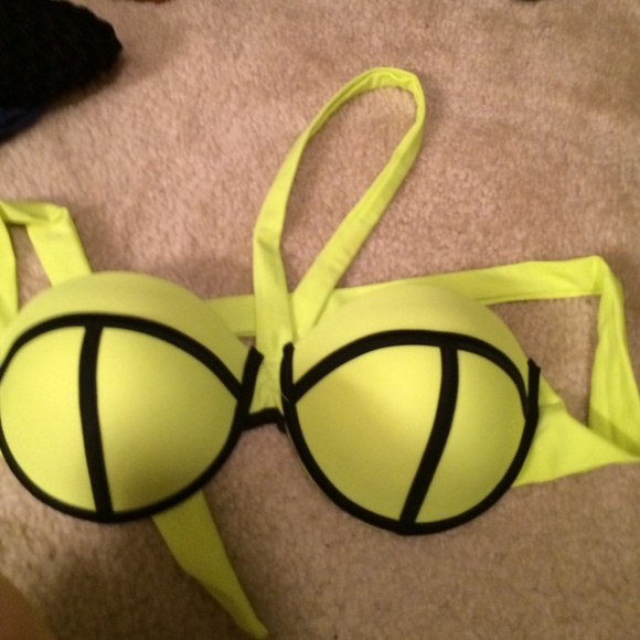 Like green swim top