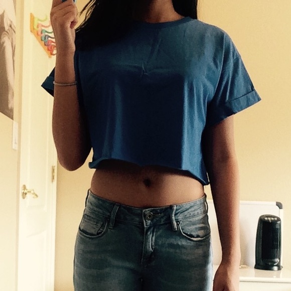 ~SOLD~ Blue crop top