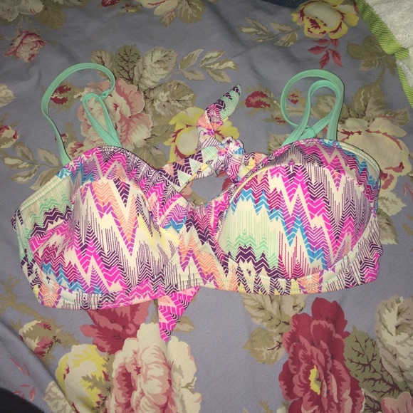 Bikini top