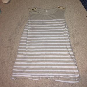 Banana Republic Sleeveless shirt