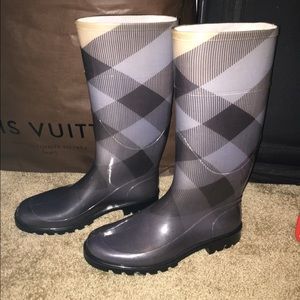 Authentic Burberry Rain boots. Gray/Blue color.