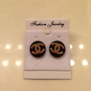 Double C earrings