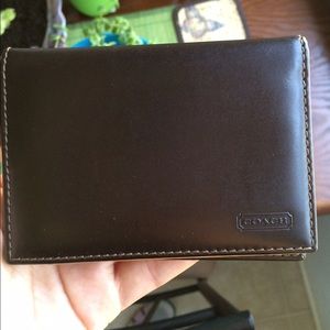 Coach Men's dark brown leather wallet