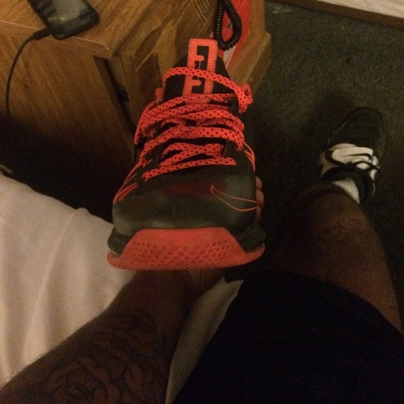 Lebron 10's 8/10 condition - Picture 2 of 3