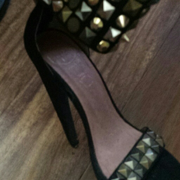 πhpπJeffrey Campbell "kylie" studded sandal sz 6 - Picture 4 of 4