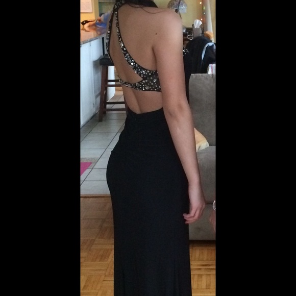 Gorgeous black glam prom dress - Picture 2 of 4
