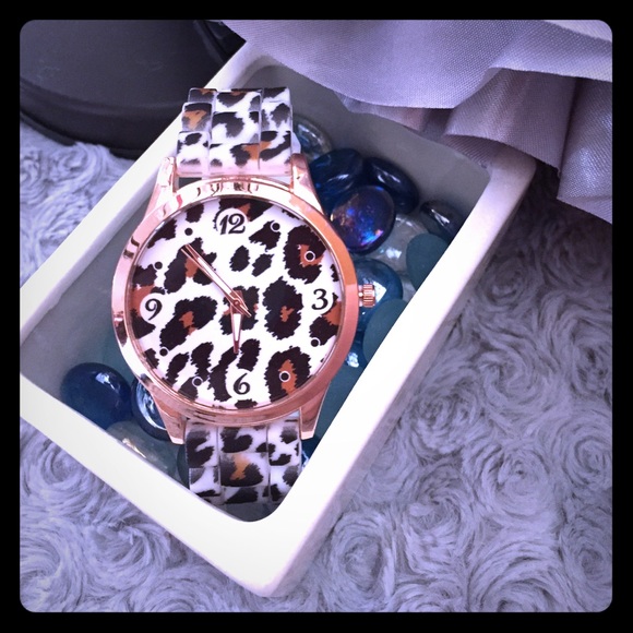Accessories - ✋🏼3FOR$20✋🏼Cheetah watch