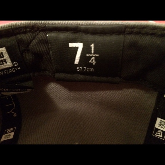 Men's hat - Picture 2 of 4