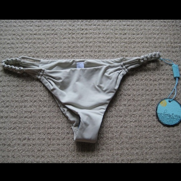 FLASH SALE!⌛️Frankie's Bikinis Luna bottoms Grey S