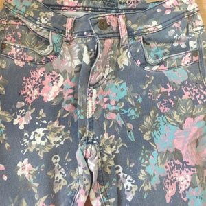 Floral skinny jeans!