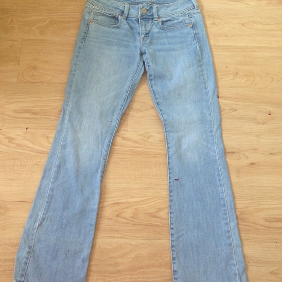 American eagle jeans!