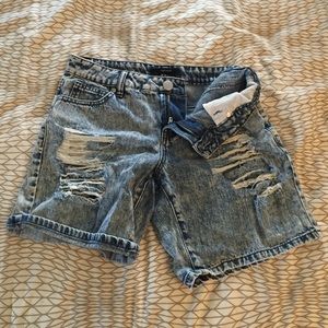 Boyfriend fit shorts