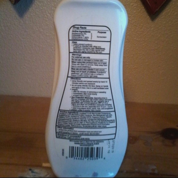 Sunscreen lotion - Picture 2 of 2