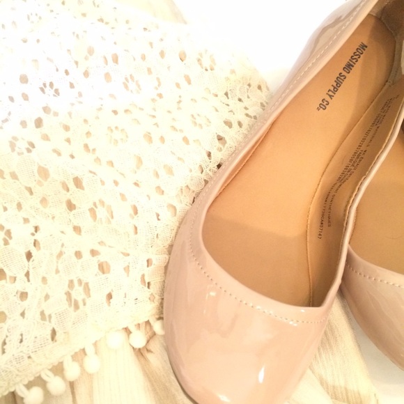 Mossimo Supply Co. Flats