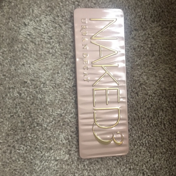 Urban Decay Naked 3