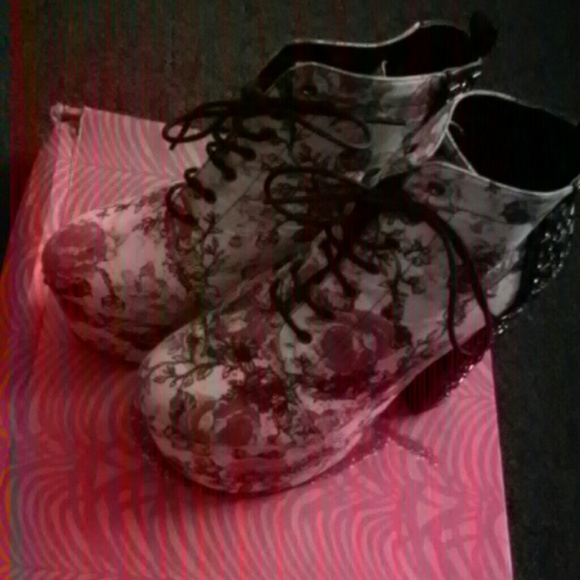 Stack hells, rose print - Picture 4 of 4