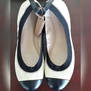 Banana Republic  Flats