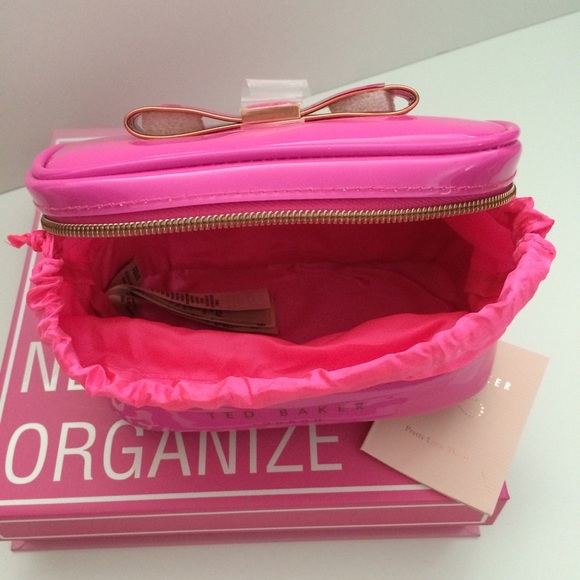Ted Baker Accessories - 🎀Ted Baker Bow Jewelry Case🎀 Ted Baker Accessories - 🎀Ted Baker Bow Jewelry Case🎀