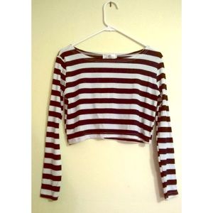 Black and white long sleeved striped crop top