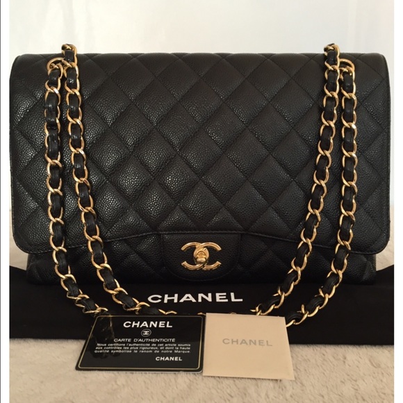 Chanel caviar maxi single flap in black GHW