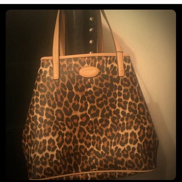 coach tote