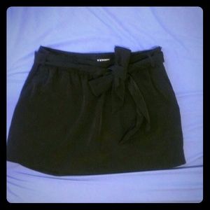 Express sash tie skirt