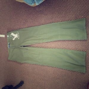 BRAND NEW size M American Eagle sweatpants
