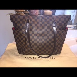 💰SOLD💰 Louis Vuitton Totally MM Damier Ebene
