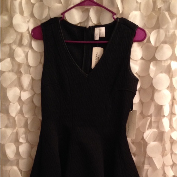 Forever 21 Flare Black Dress - Picture 3 of 3